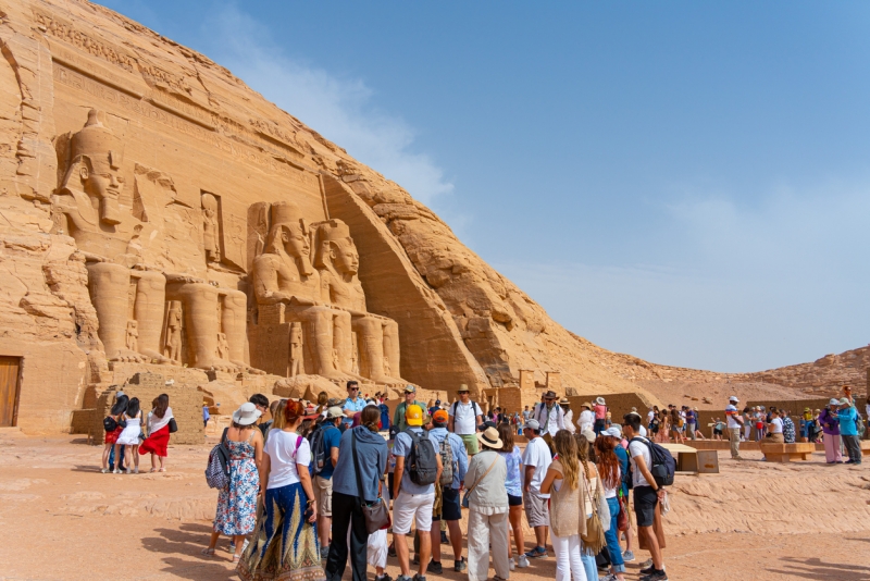Icons of Egypt for Canadians: Pyramids, Nile and Ancient Temples Icons of Egypt for Canadians: Pyramids, Nile and Ancient Temples